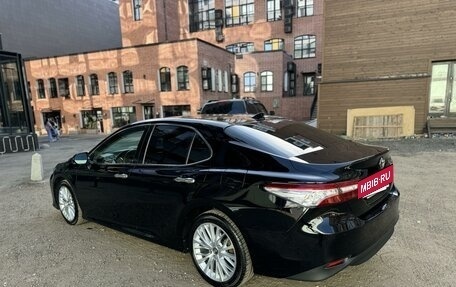 Toyota Camry, 2019 год, 2 800 000 рублей, 5 фотография