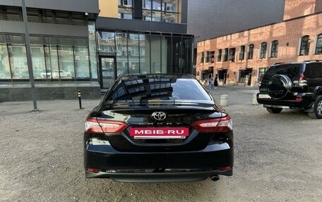 Toyota Camry, 2019 год, 2 800 000 рублей, 14 фотография