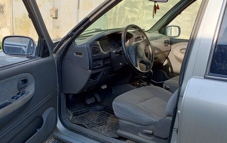 KIA Sportage IV рестайлинг, 2002 год, 420 000 рублей, 3 фотография