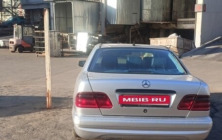 Mercedes-Benz E-Класс, 1999 год, 620 000 рублей, 3 фотография