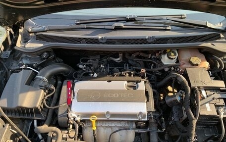 Opel Astra J, 2011 год, 690 000 рублей, 5 фотография