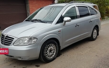 SsangYong Rodius I, 2011 год, 1 500 000 рублей, 6 фотография