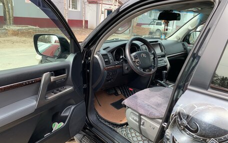 Toyota Land Cruiser 200, 2010 год, 3 350 000 рублей, 5 фотография