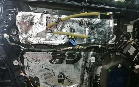Toyota Land Cruiser 200, 2010 год, 3 350 000 рублей, 28 фотография