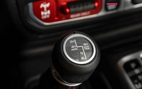 Jeep Wrangler, 2022 год, 7 600 000 рублей, 24 фотография
