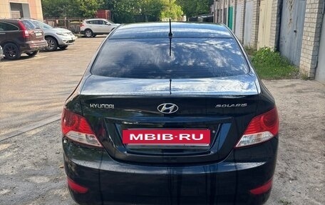 Hyundai Solaris II рестайлинг, 2011 год, 600 000 рублей, 8 фотография