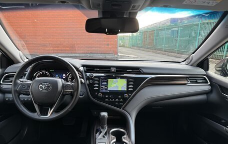Toyota Camry, 2018 год, 3 150 000 рублей, 15 фотография