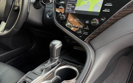Toyota Camry, 2018 год, 3 150 000 рублей, 17 фотография