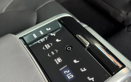 Toyota Camry, 2018 год, 3 150 000 рублей, 18 фотография