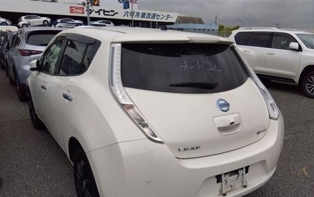 Nissan Leaf I, 2016 год, 850 000 рублей, 3 фотография