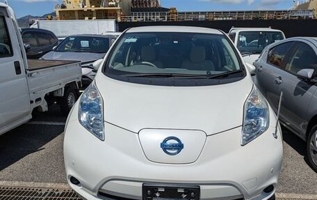 Nissan Leaf I, 2016 год, 850 000 рублей, 5 фотография