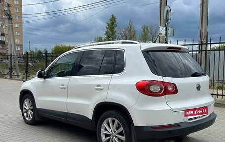 Volkswagen Tiguan I, 2010 год, 1 390 000 рублей, 2 фотография