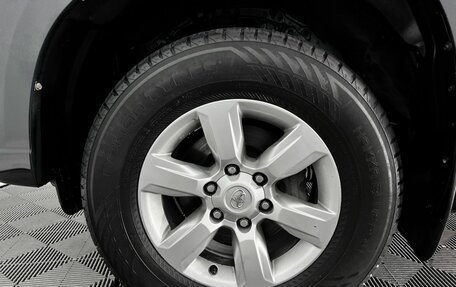 Toyota Land Cruiser Prado 150 рестайлинг 2, 2014 год, 3 399 000 рублей, 17 фотография