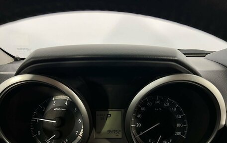Toyota Land Cruiser Prado 150 рестайлинг 2, 2014 год, 3 399 000 рублей, 18 фотография