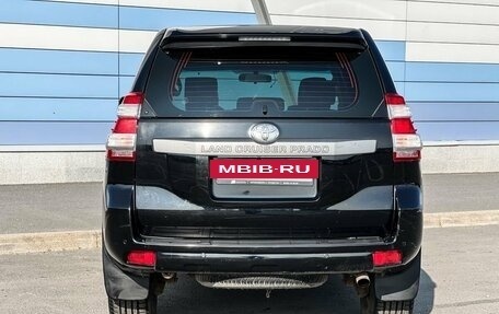 Toyota Land Cruiser Prado 150 рестайлинг 2, 2014 год, 3 399 000 рублей, 6 фотография