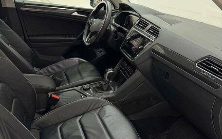Volkswagen Tiguan II, 2019 год, 2 500 000 рублей, 15 фотография
