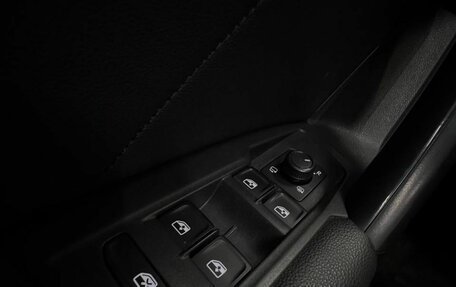 Volkswagen Tiguan II, 2019 год, 2 500 000 рублей, 10 фотография