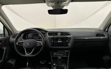 Volkswagen Tiguan II, 2019 год, 2 500 000 рублей, 14 фотография