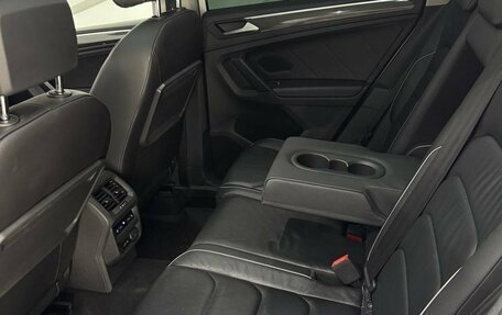 Volkswagen Tiguan II, 2019 год, 2 500 000 рублей, 23 фотография
