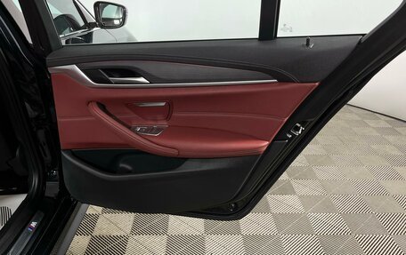 BMW 5 серия, 2023 год, 5 250 000 рублей, 13 фотография