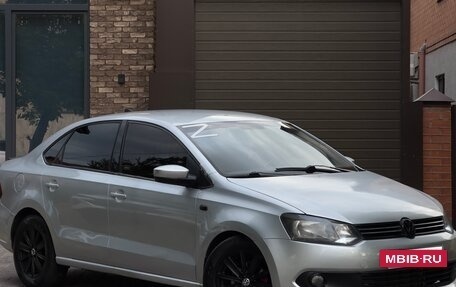 Volkswagen Polo VI (EU Market), 2011 год, 690 000 рублей, 3 фотография