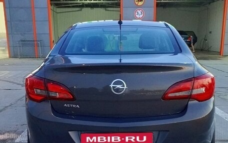 Opel Astra J, 2014 год, 910 000 рублей, 5 фотография