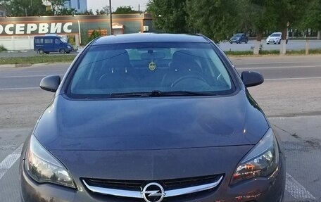 Opel Astra J, 2014 год, 910 000 рублей, 3 фотография