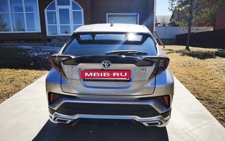 Toyota C-HR I рестайлинг, 2017 год, 2 450 000 рублей, 20 фотография