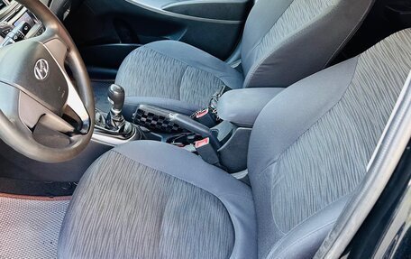 Hyundai Solaris II рестайлинг, 2015 год, 670 000 рублей, 6 фотография