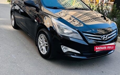 Hyundai Solaris II рестайлинг, 2015 год, 670 000 рублей, 2 фотография