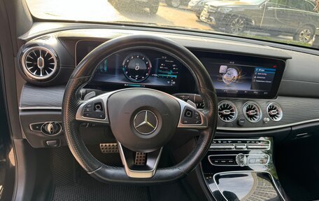 Mercedes-Benz E-Класс, 2016 год, 2 250 000 рублей, 10 фотография