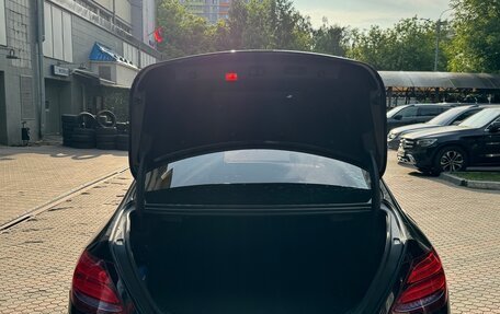 Mercedes-Benz E-Класс, 2016 год, 2 250 000 рублей, 9 фотография