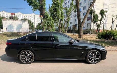 BMW 5 серия, 2021 год, 5 700 000 рублей, 5 фотография