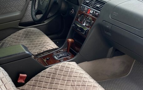 Mercedes-Benz C-Класс, 1994 год, 400 000 рублей, 5 фотография