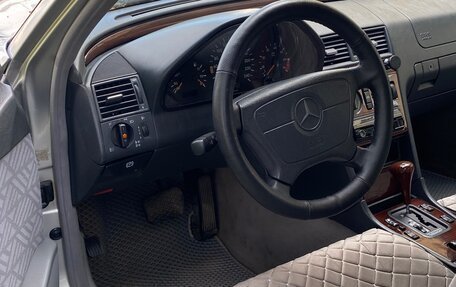 Mercedes-Benz C-Класс, 1994 год, 400 000 рублей, 13 фотография