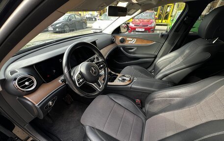 Mercedes-Benz E-Класс, 2019 год, 3 225 000 рублей, 7 фотография