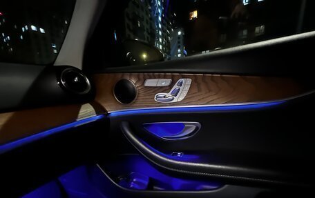 Mercedes-Benz E-Класс, 2019 год, 3 225 000 рублей, 13 фотография