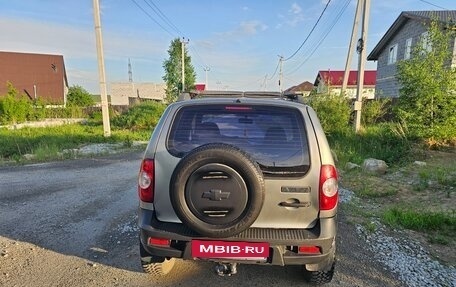 Chevrolet Niva I рестайлинг, 2012 год, 550 000 рублей, 2 фотография