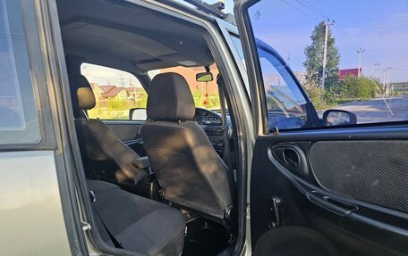 Chevrolet Niva I рестайлинг, 2012 год, 550 000 рублей, 7 фотография