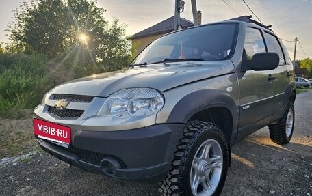 Chevrolet Niva I рестайлинг, 2012 год, 550 000 рублей, 4 фотография