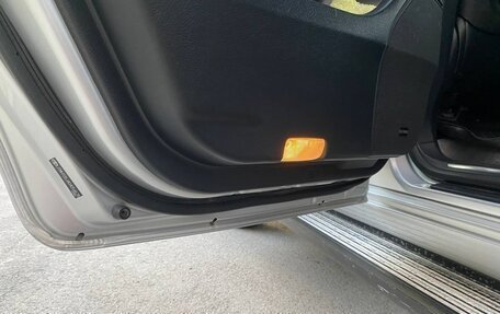 Toyota Land Cruiser 200, 2011 год, 4 450 000 рублей, 16 фотография