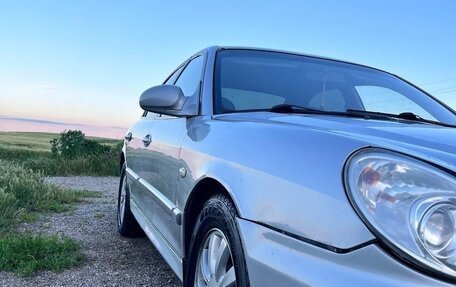Hyundai Sonata IV рестайлинг, 2005 год, 600 000 рублей, 17 фотография
