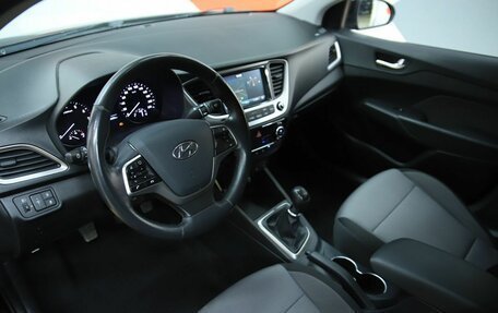 Hyundai Solaris II рестайлинг, 2018 год, 1 290 000 рублей, 10 фотография