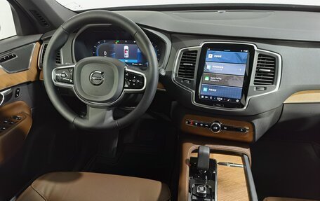 Volvo XC90 II рестайлинг, 2024 год, 9 300 000 рублей, 20 фотография