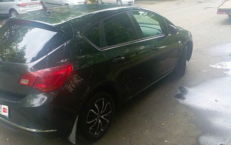 Opel Astra J, 2013 год, 670 000 рублей, 4 фотография
