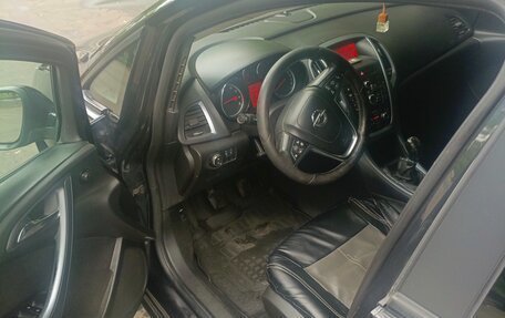 Opel Astra J, 2013 год, 670 000 рублей, 6 фотография