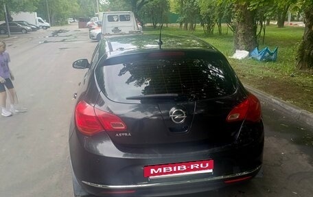 Opel Astra J, 2013 год, 670 000 рублей, 3 фотография