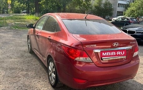 Hyundai Solaris II рестайлинг, 2012 год, 700 000 рублей, 4 фотография
