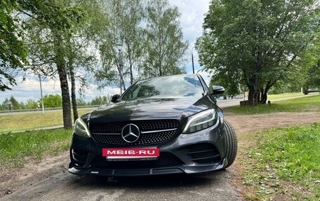 Mercedes-Benz C-Класс, 2019 год, 2 600 000 рублей, 5 фотография