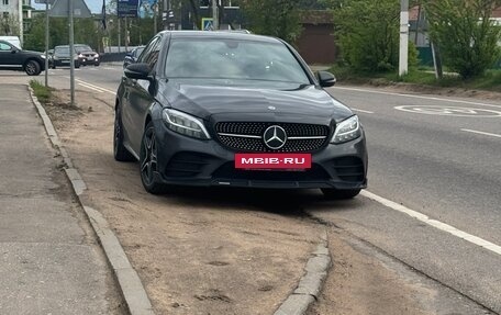 Mercedes-Benz C-Класс, 2019 год, 2 600 000 рублей, 8 фотография